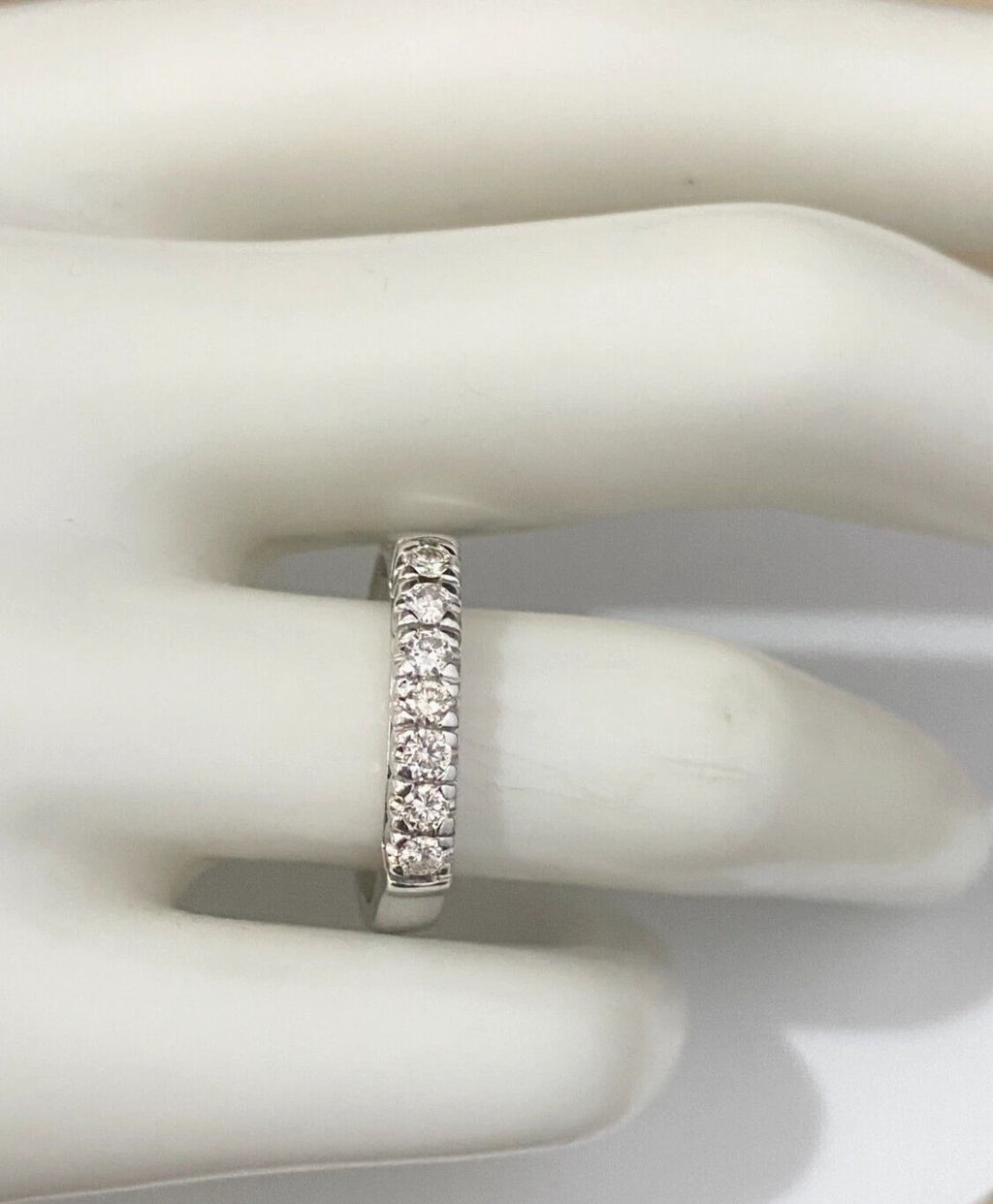 18K White Gold & 0.30CT Diamond Eternity Band Ring Size O - 7