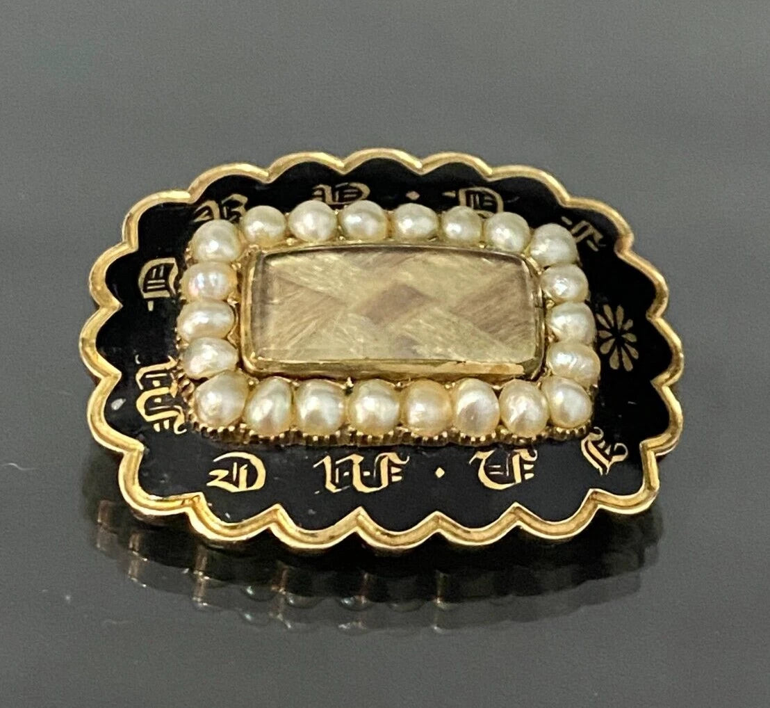 GEORGIAN 12K Gold W/ Pearl & Woven Hairwork Mourning Pendant / Brooch 32.30mm
