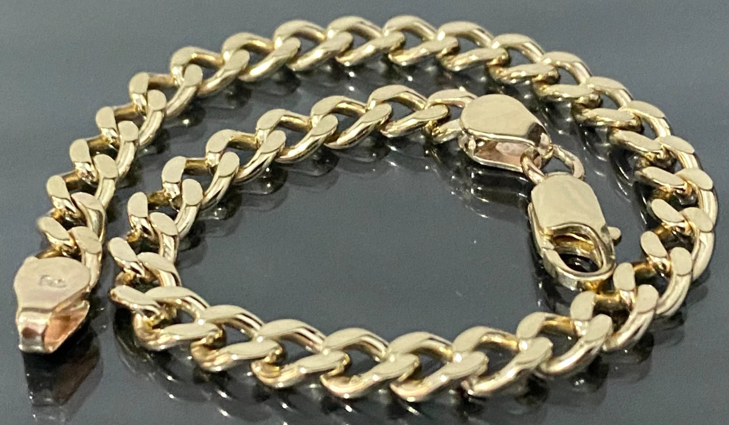 9K Yellow Gold Curb Link Bracelet 21cm Long
