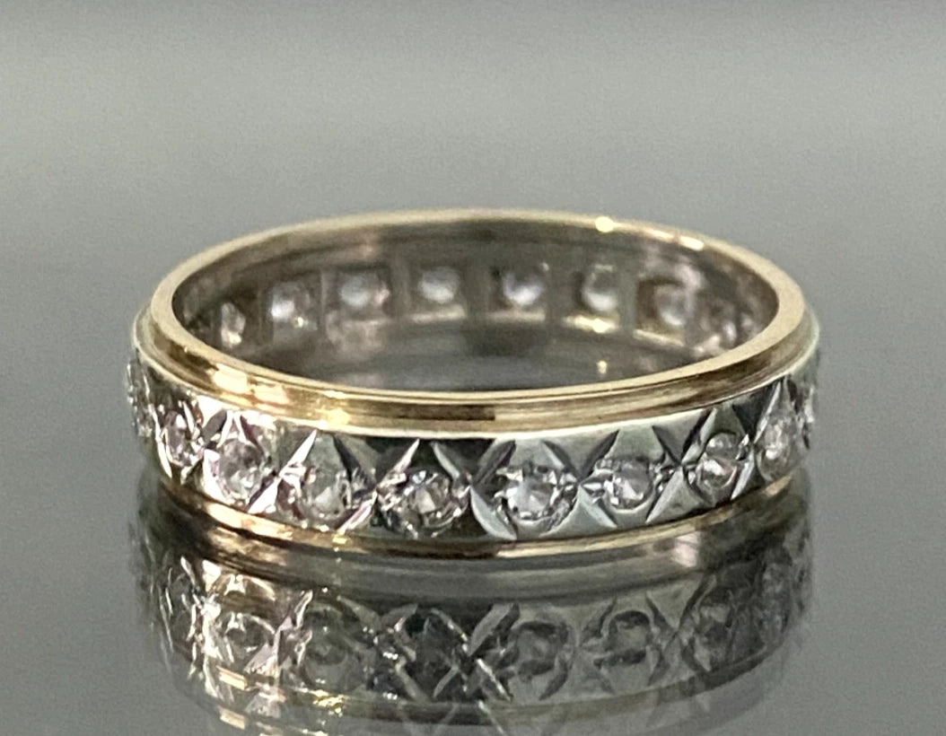 Vintage 9K Gold & Cubic Zirconia Engraved Wedding Band Ring Size M 1/2 - 6 1/2