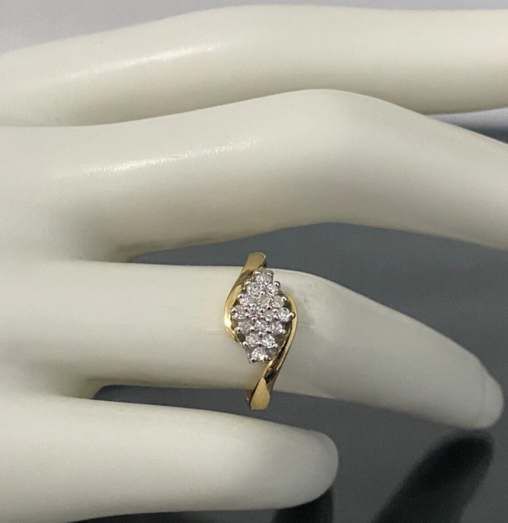 18K Yellow Gold & 0.25CT Diamond Cluster Ring Size L 1/2 - 5 7/8