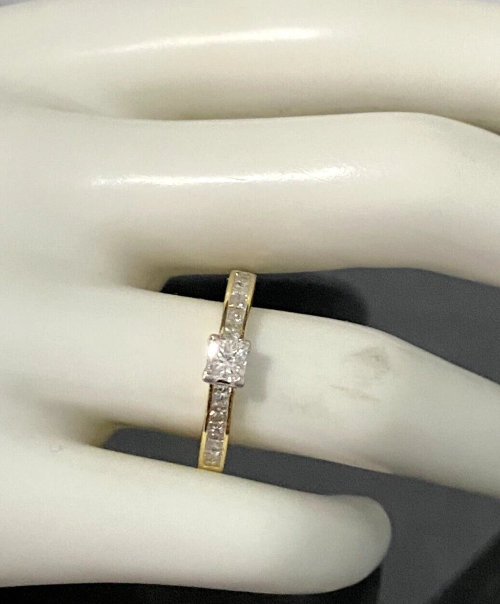 18K Yellow Gold & 0.75CT Diamond Engagement Ring Size M 1/2 - 6 1/4