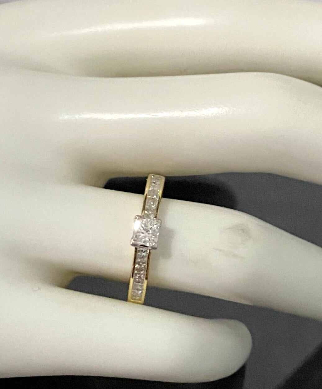 18K Yellow Gold & 0.75CT Diamond Engagement Ring Size M 1/2 - 6 1/4