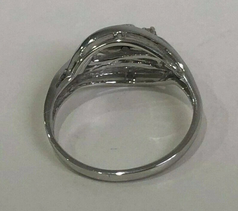 18K White Gold & Diamond Three Stone Ring Size J 1/2 - 5