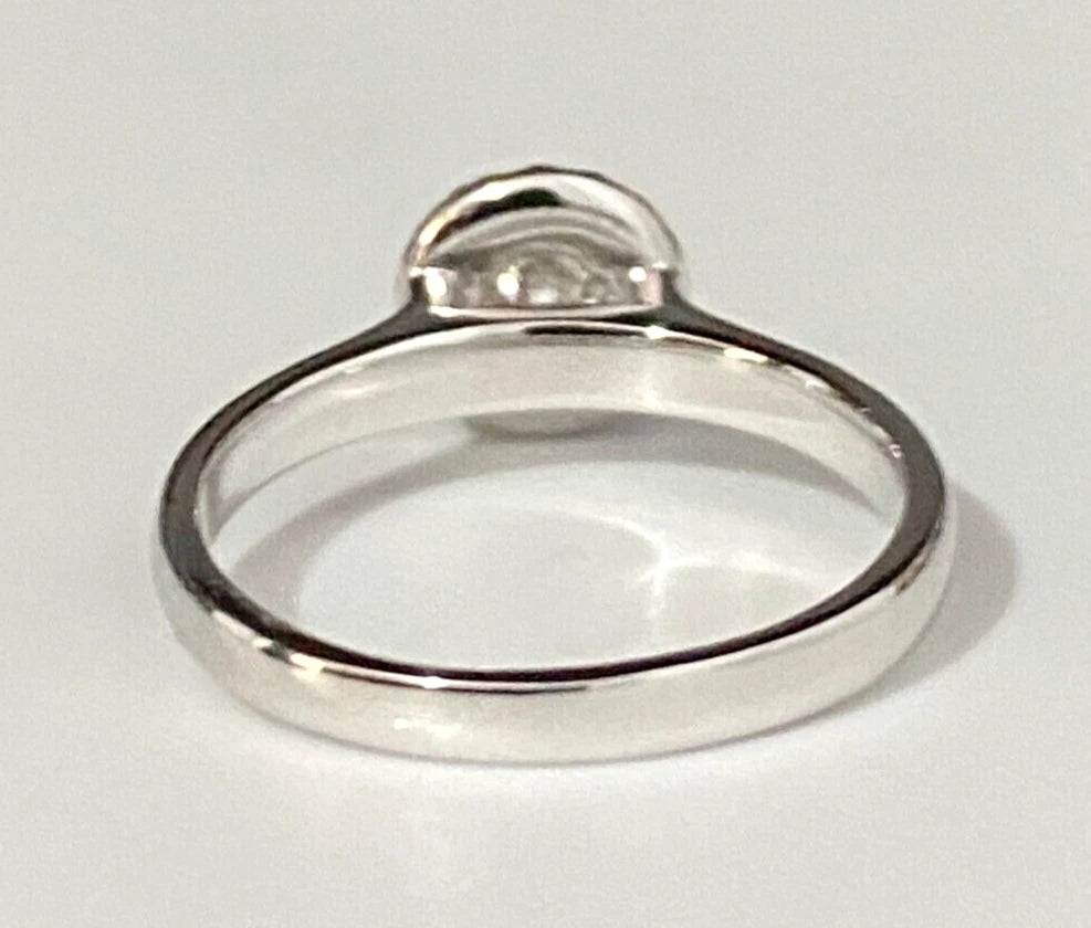 18K White Gold & 0.50CT Diamond Halo Ring Size K 1/2 - 5 3/8