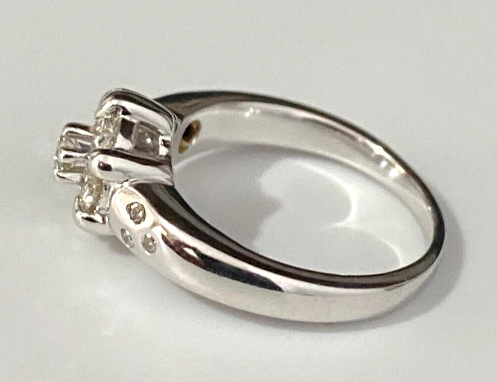 18K White Gold & 0.55CT Diamond Cluster Ring Size J 1/2 - 5