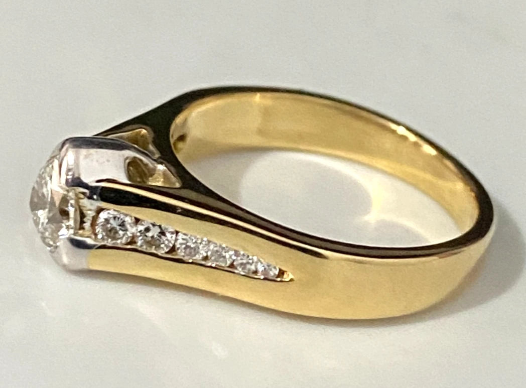 18K Yellow Gold & Heart Diamond Engagement Ring Size K - 5 1/4