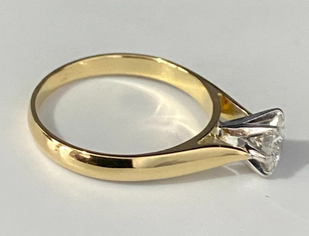 18K Yellow Gold & 0.80CT Diamond Solitaire Ring Size O 1/2 - 7 1/2
