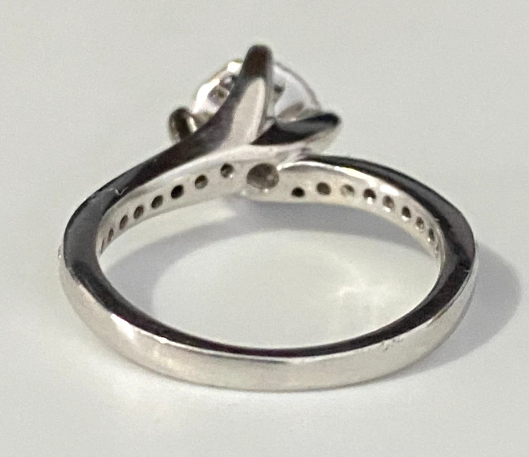 18K White Gold & 0.50CT Diamond Halo Ring Size J 1/2 - 5