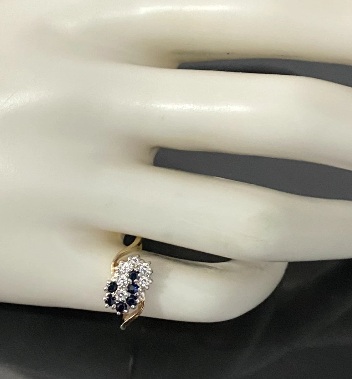 9K Yellow Gold W/ Sapphire & CZ Cluster Crossover Ring Size K - 5 3/8