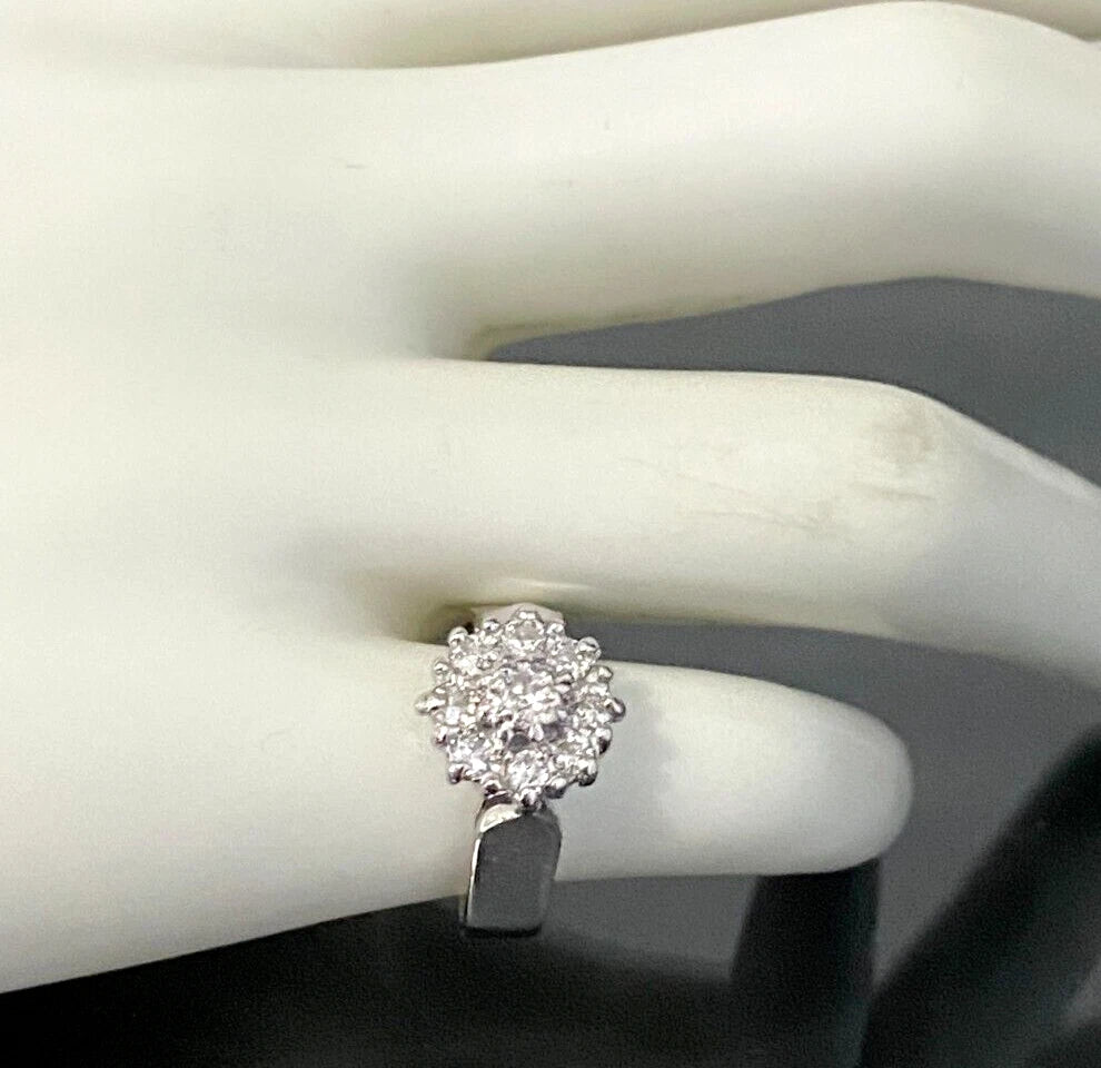 18K White Gold & 0.45CT Diamond Cluster Ring Size K - 5 1/8