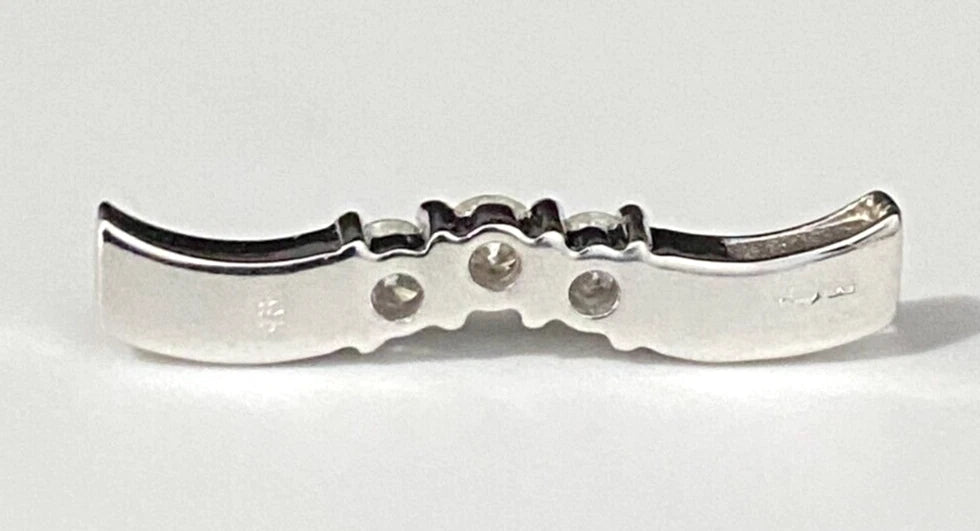 9K White Gold W/ 0.33CT Diamond Pendant