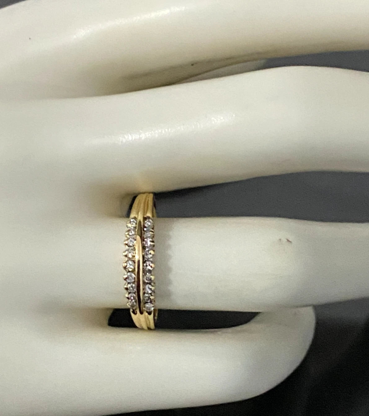 18K Yellow Gold & Diamond Two Row Band Ring Size P - 7 3/4