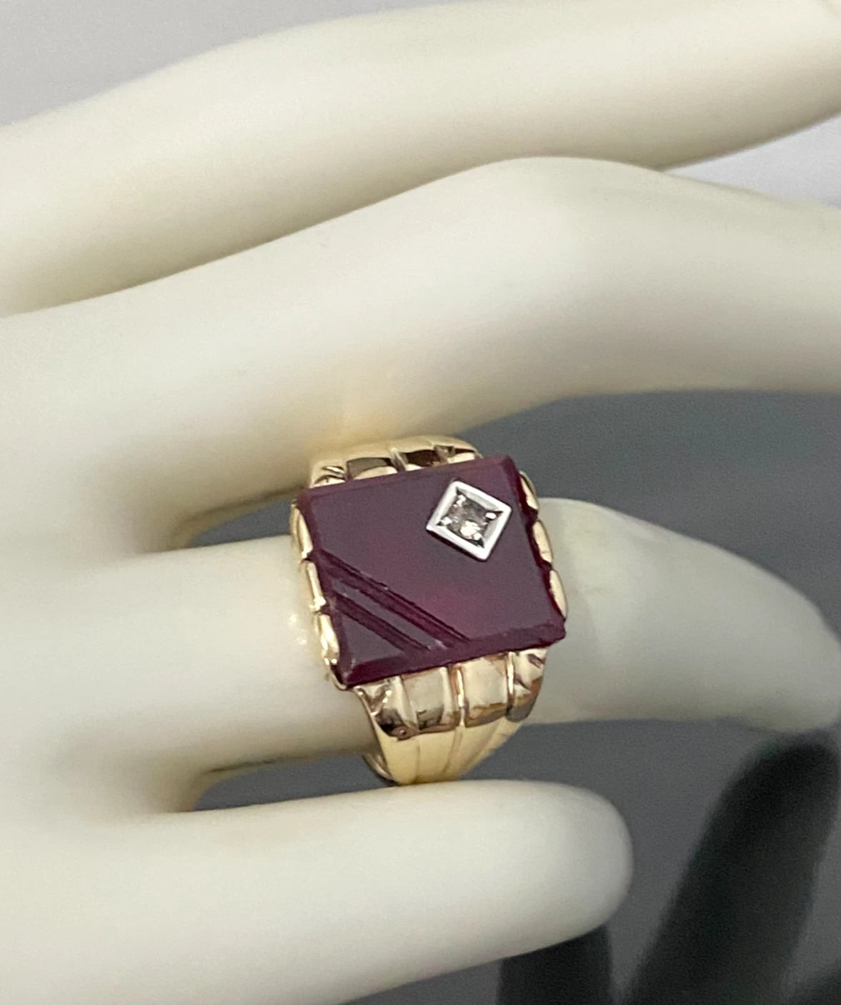 10K Yellow Gold W/ Synthetic Ruby & Stone Men's Signet Ring Size R - 8 7/8