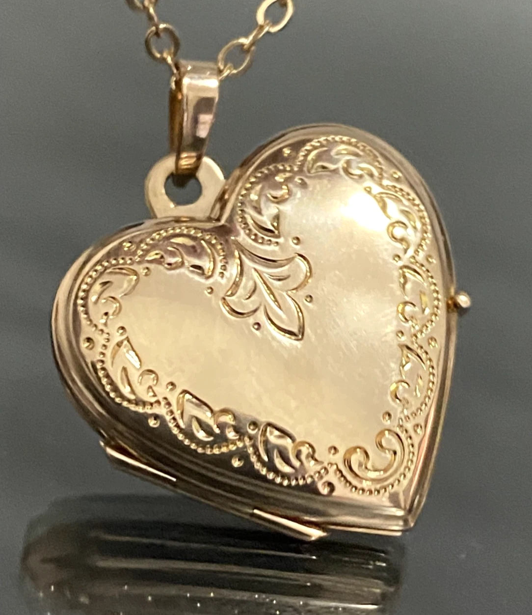 9K Yellow Gold Engraved Photo Heart Locket Pendant
