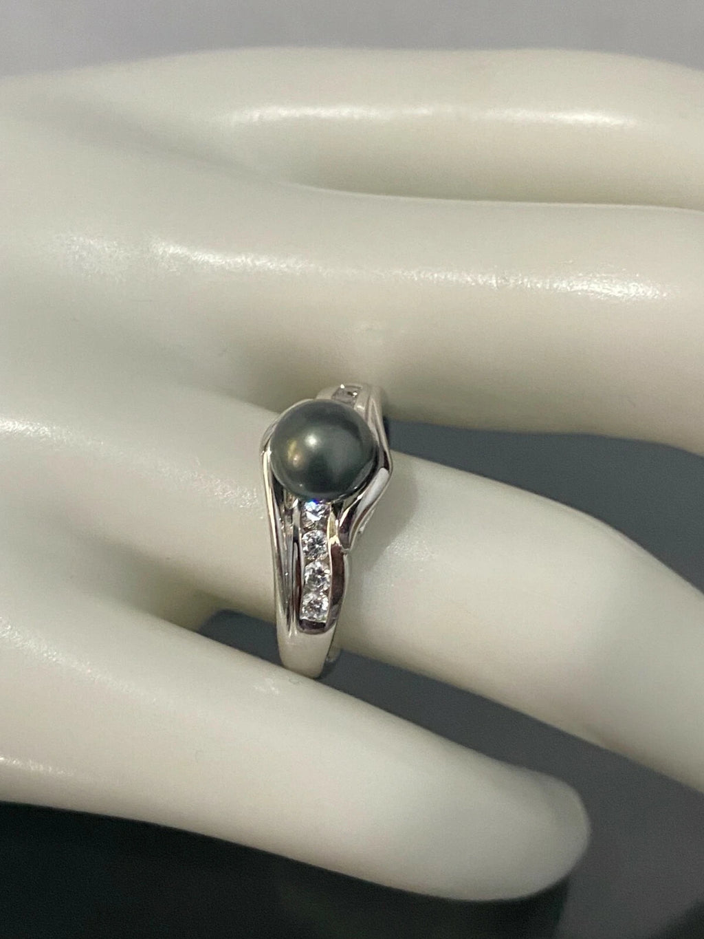 14K White Gold W/ Black Pearl & CZ Stones Ring Size O 1/2 - 7 1/4