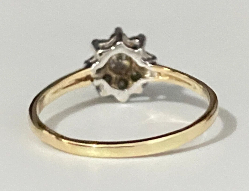 14K Yellow Gold & 0.45CT Diamond Cluster Ring Size Q - 8
