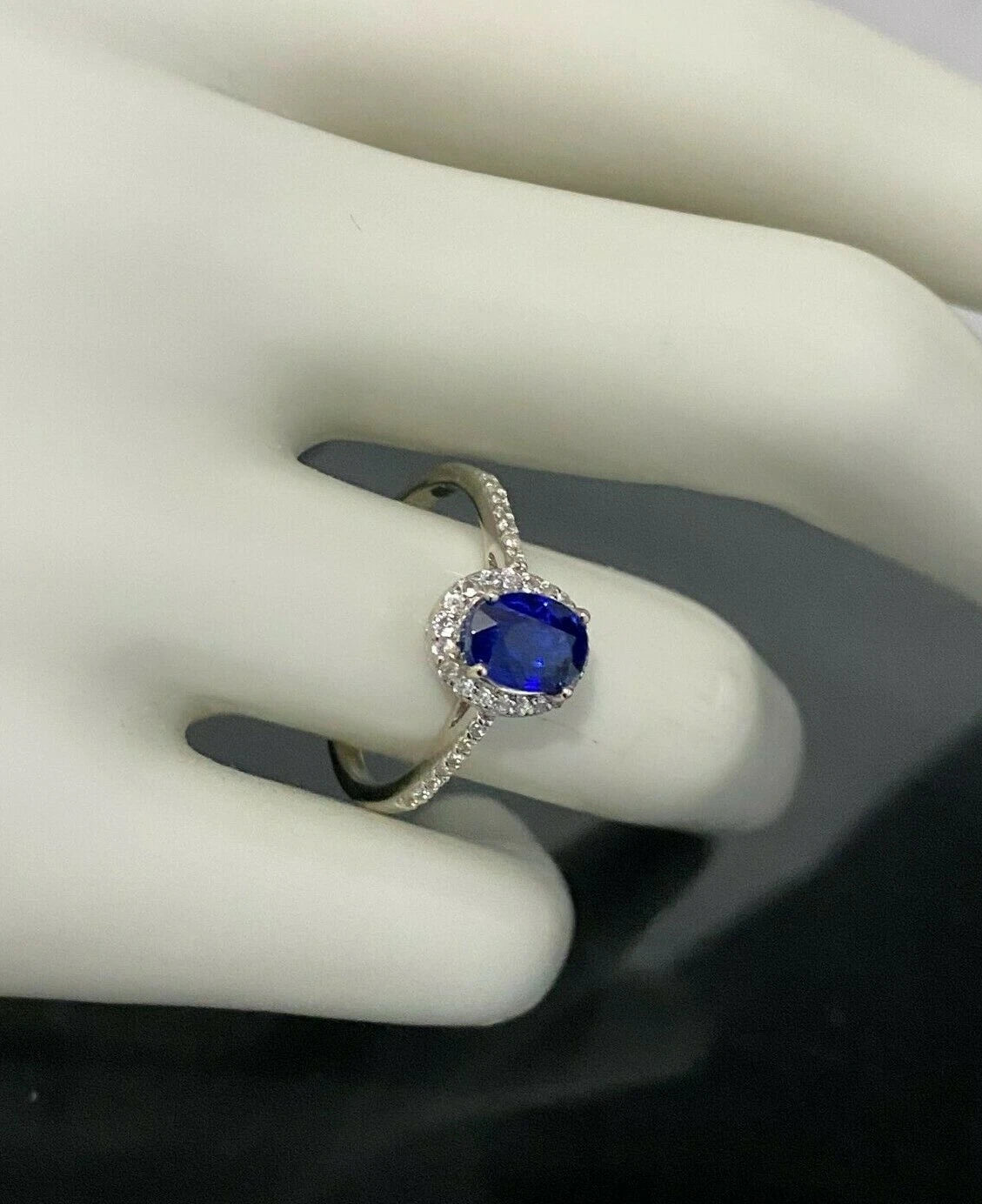 9K White Gold W/ Kyanite & White Zircon Engagement Ring Size N - 6 1/2