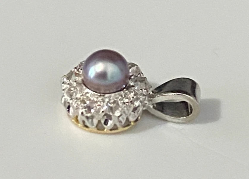 14K White Gold W/ Pearl & Diamond Pendant