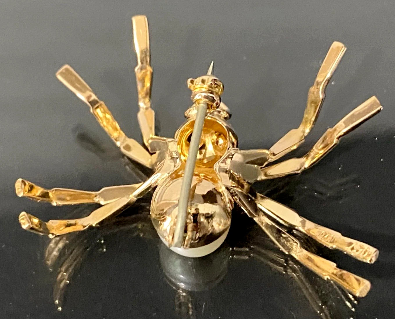 18ct Yellow Gold Spider Brooch with Pearl & Diamond Eyes