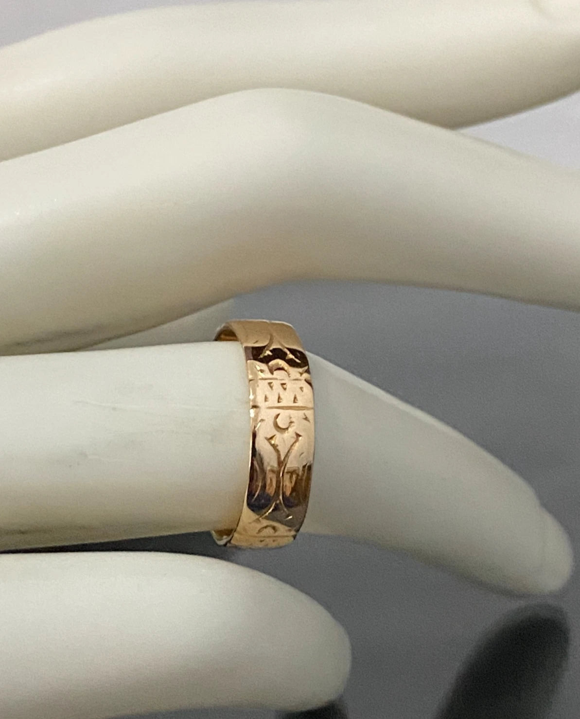 Antique Australian 18K Yellow Gold Engraved Wedding Band Ring Size L - 5 7/8