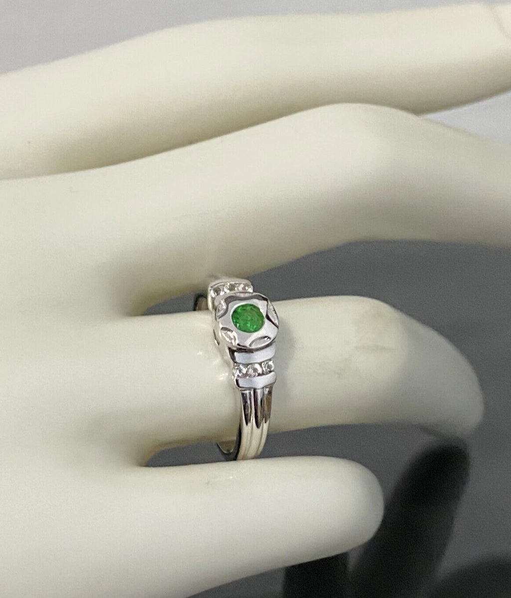 9K White Gold W/ Tsavorite & White Zircon Ring Size N - 6 1/2