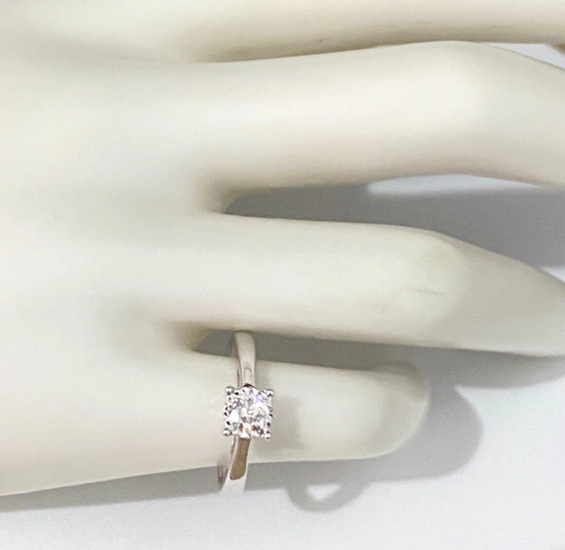 9K White Gold & 0.33CT Diamond Engagement Ring Size J - 4 3/4