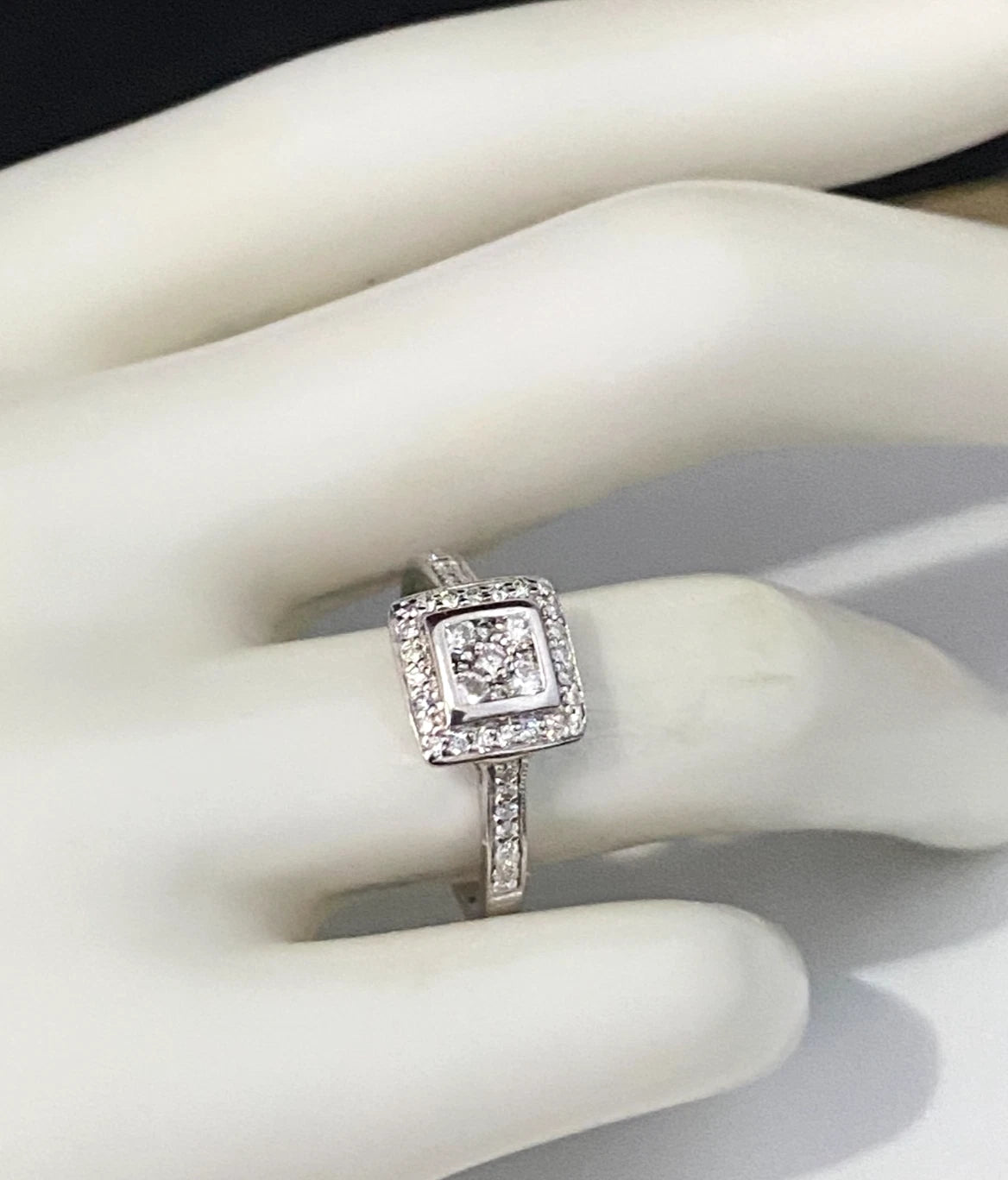 18K White Gold & 0.50CT Diamond Square Engagement Ring Size O - 7 1/4