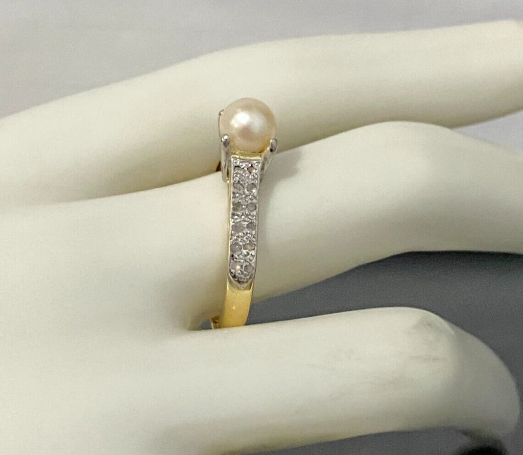 18K Yellow Gold W/ Pearl & Diamond Ring Size U - 10 1/4