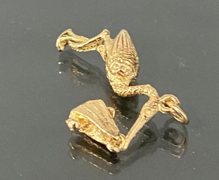9K Yellow Gold Stork & Baby Charm Pendant 23.0mm high