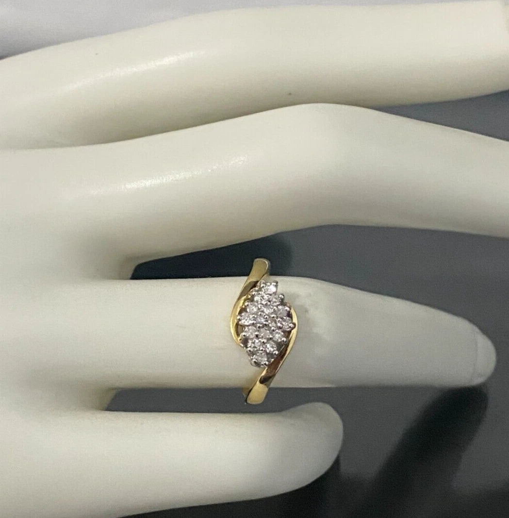 18K Yellow Gold & 0.25CT Diamond Cluster Ring Size L 1/2 - 5 7/8