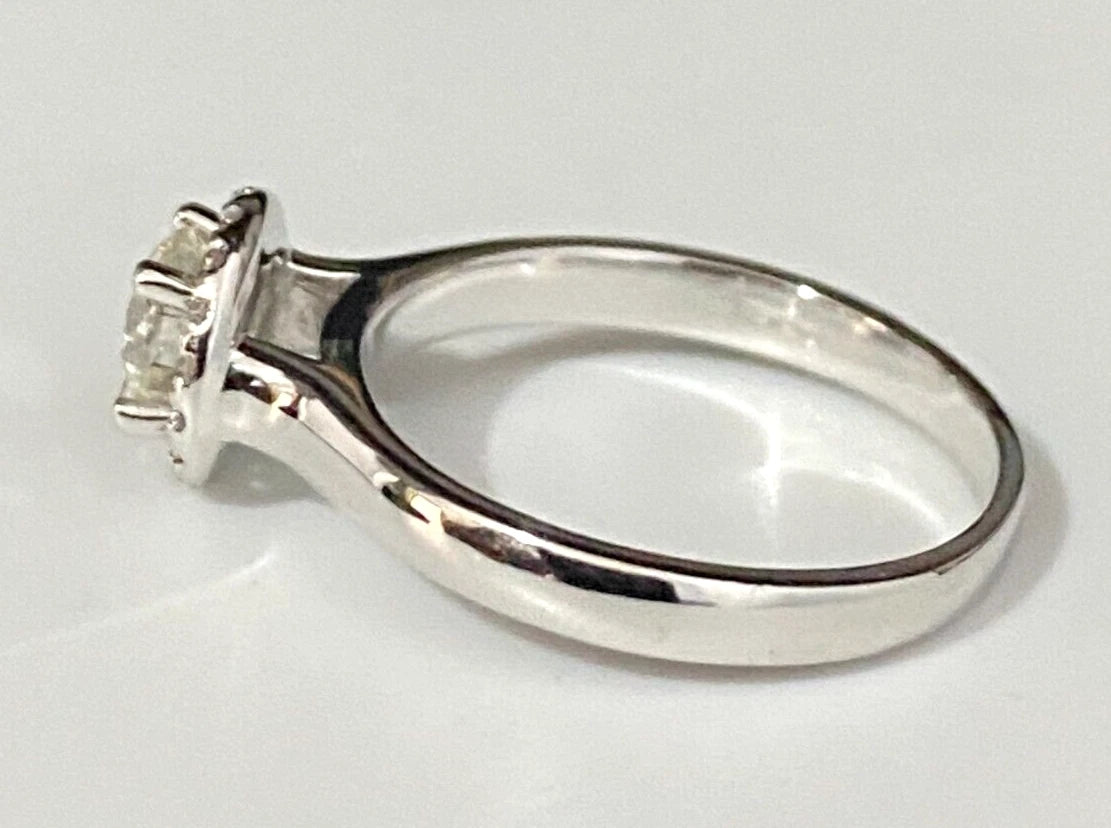 18K White Gold & 0.50CT Diamond Halo Ring Size K 1/2 - 5 3/8