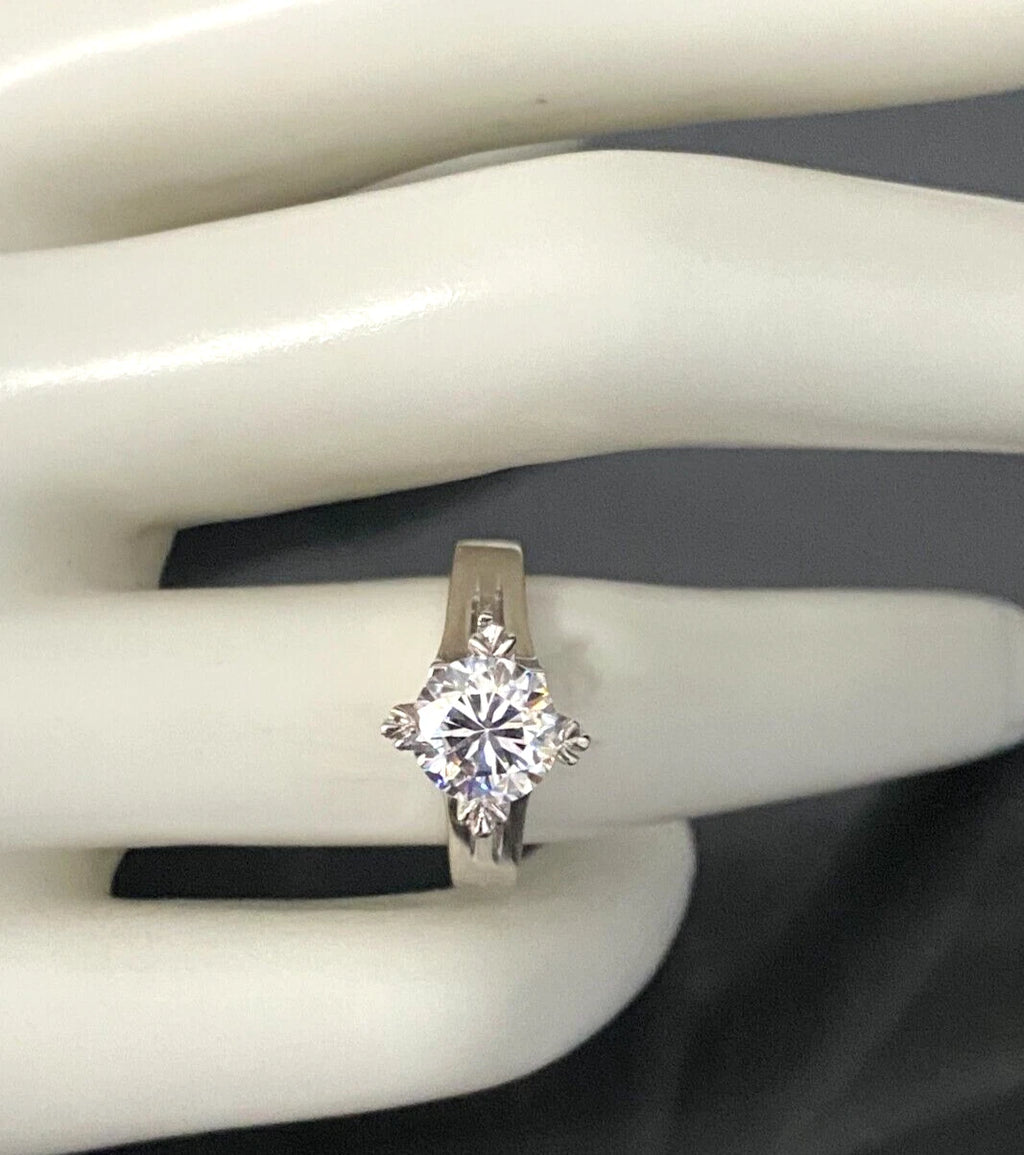 9K White Gold & Cubic Zirconia Solitaire Ring Size K 1/2 - 5 3/8