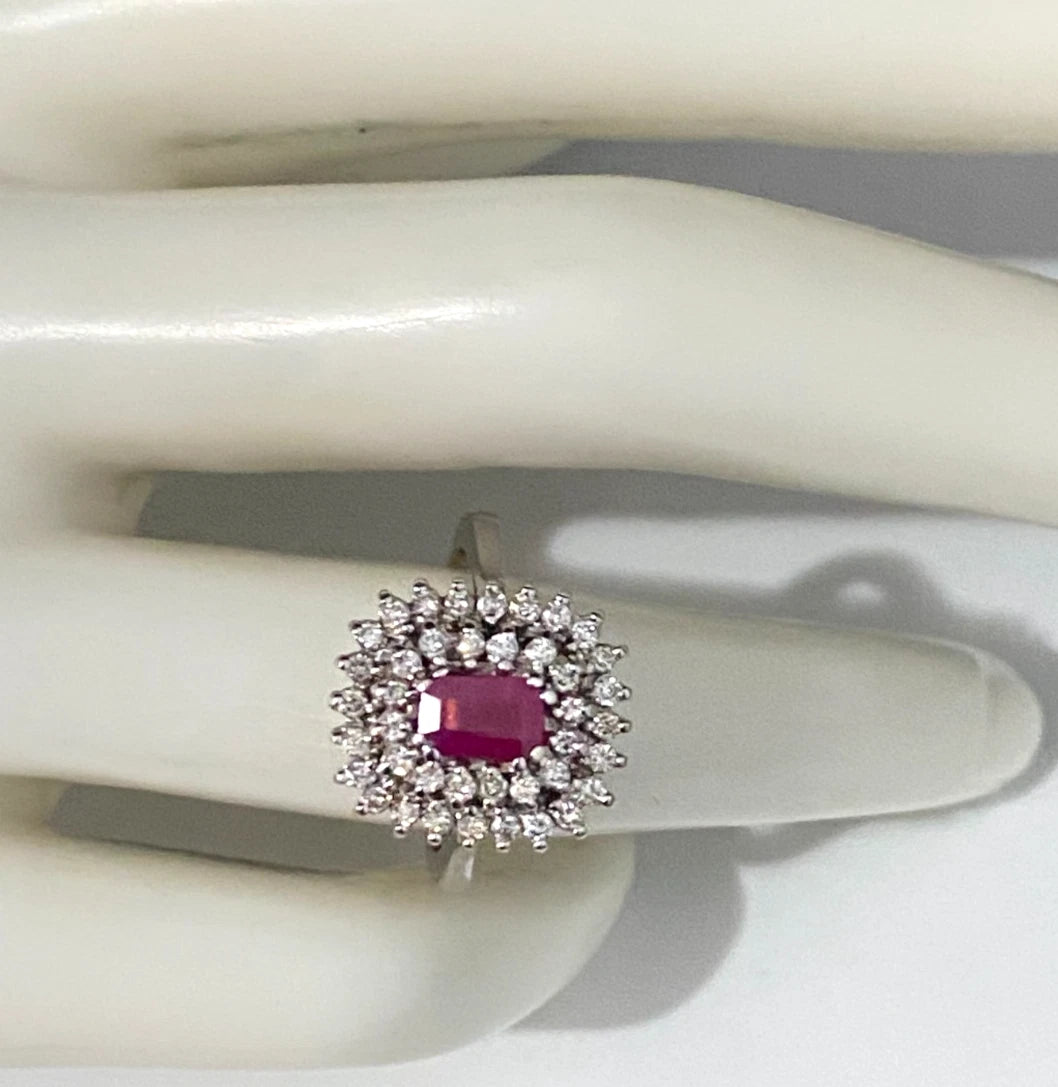 18K White Gold W/Ruby & 0.50CT Diamond Ring Size K 1/2 - 5 1/2