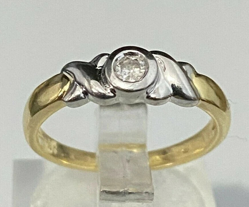 18K Yellow Gold & Diamond Solitaire Bezel Ring Size M 1/2 - 6 1/4