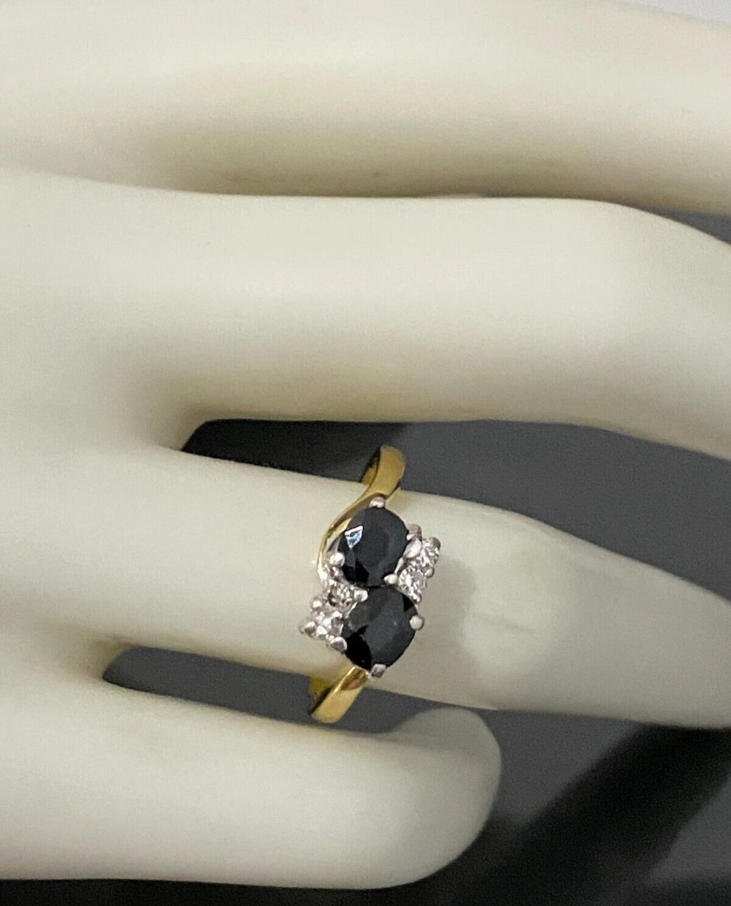 18K Yellow Gold W/ Sapphire & Diamond Crossover Ring Size M - 6