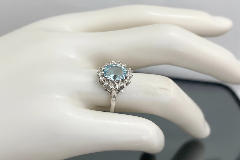 18K White Gold Aquamarine & Diamond Cluster Ring Size P 1/2 (US 8)