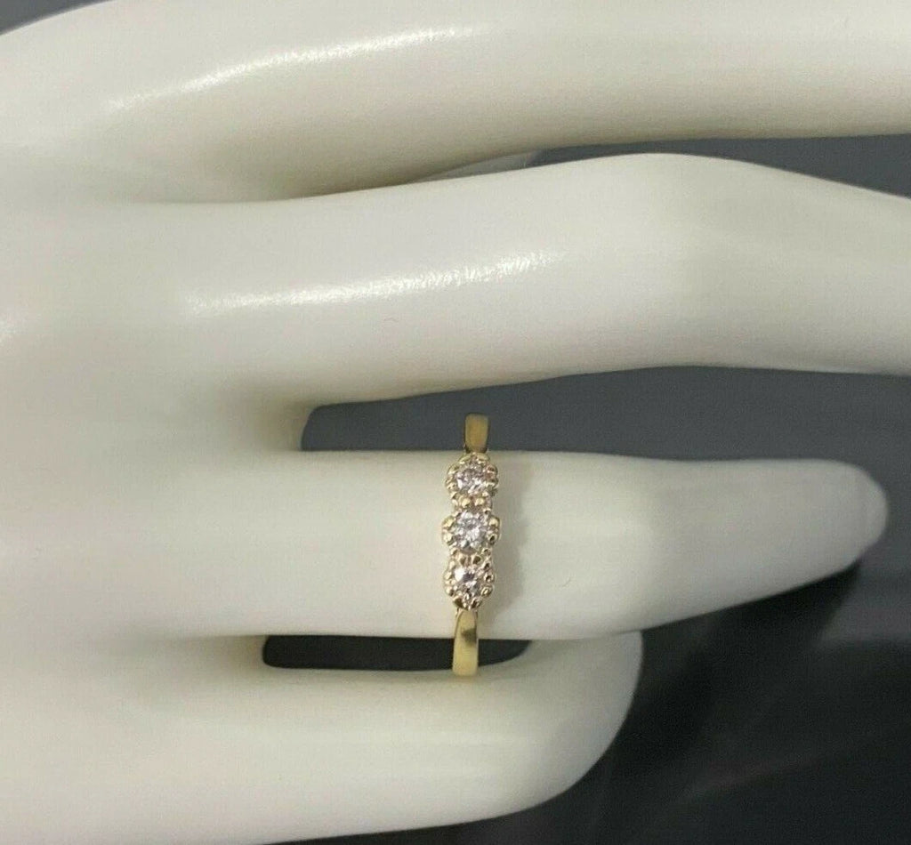 18K Yellow Gold & 0.22CT Diamond Three Stone Ring Size N 1/2 - 6 3/4