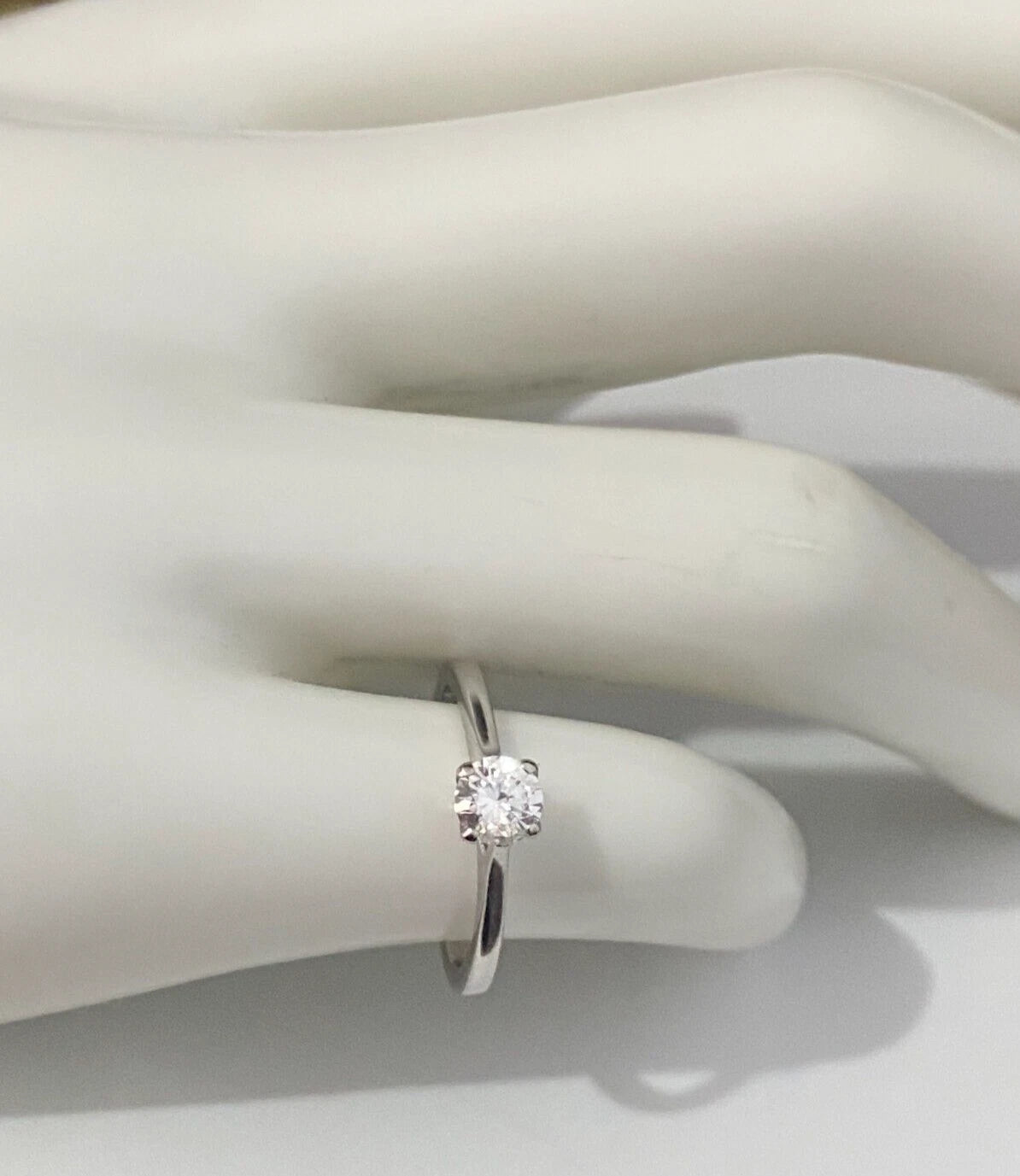 18K White Gold & 0.35CT Diamond Solitaire Ring Size H 1/2 - 4