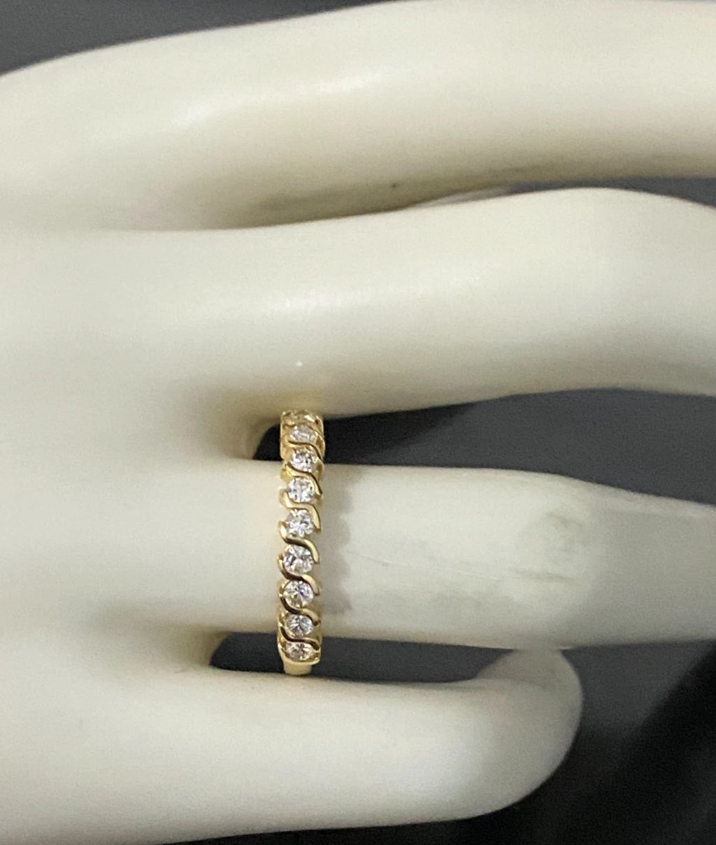 18K Yellow Gold & 0.30CT Diamond Wedding Band Ring Size O - 7 1/4