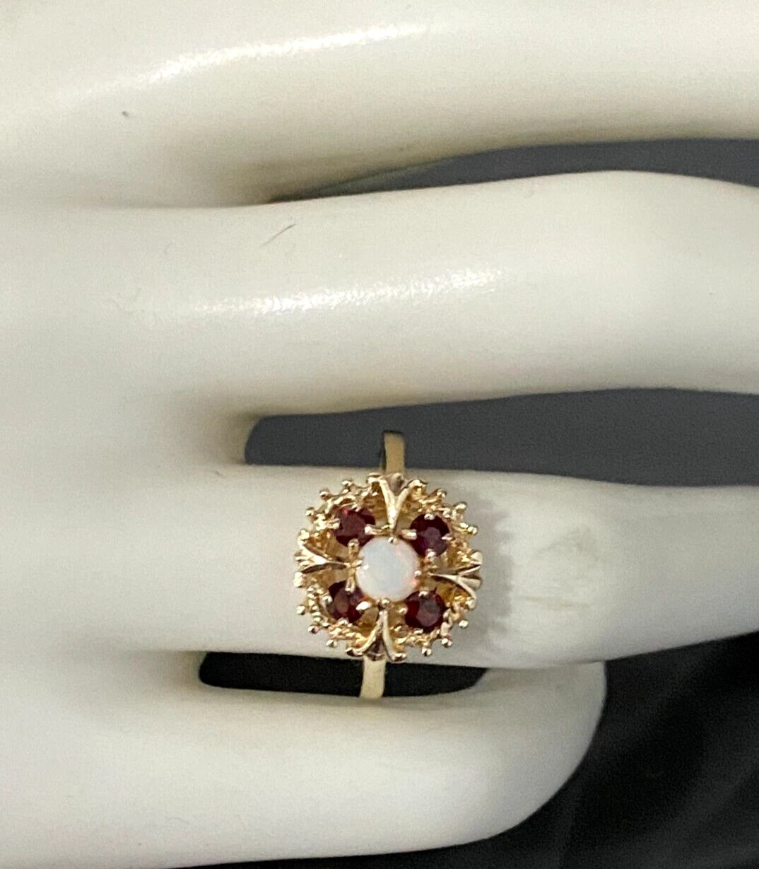 9K Yellow Gold W/ Opal & Garnet Ring Size M - 6