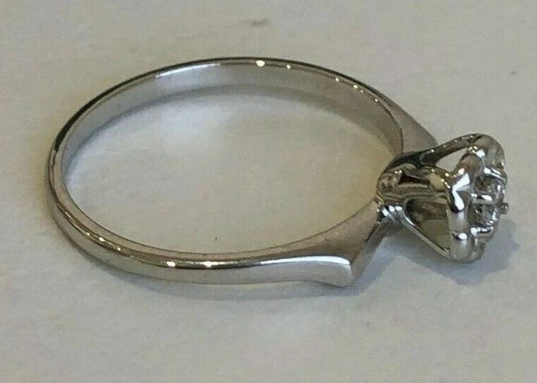 14K White Gold & Diamond Flower Head Solitaire Ring Size M 1/2 - 6 1/4