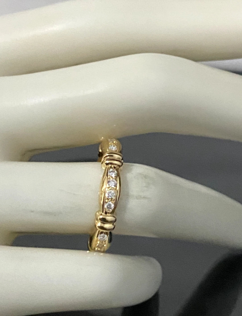 18K Yellow Gold & 0.25CT Diamond Wedding Band Ring Size O - 7 1/4