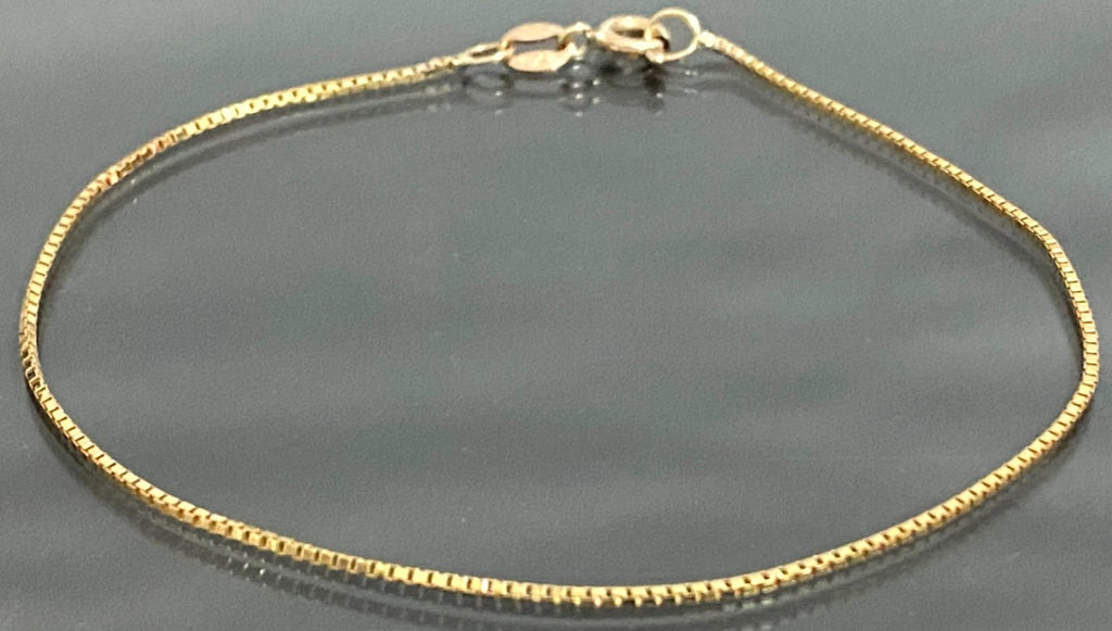 9ct Yellow Gold Box Link Bracelet 19cm Long