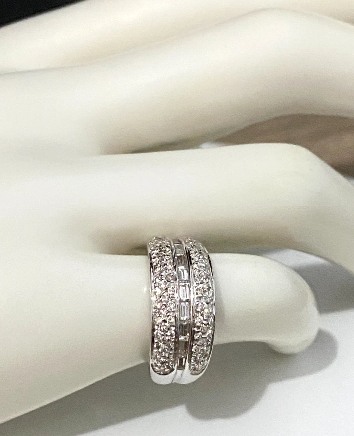 9K White Gold & 0.75CT Diamond Stacking Band Ring Size K - 5 3/8