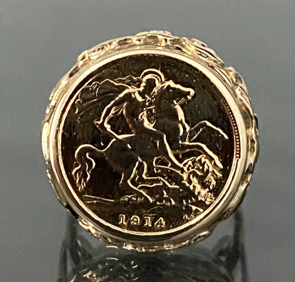 22K Gold Half Sovereign Coin C1914 in 9K Gold Ring Size O 1/2 - 7 1/2