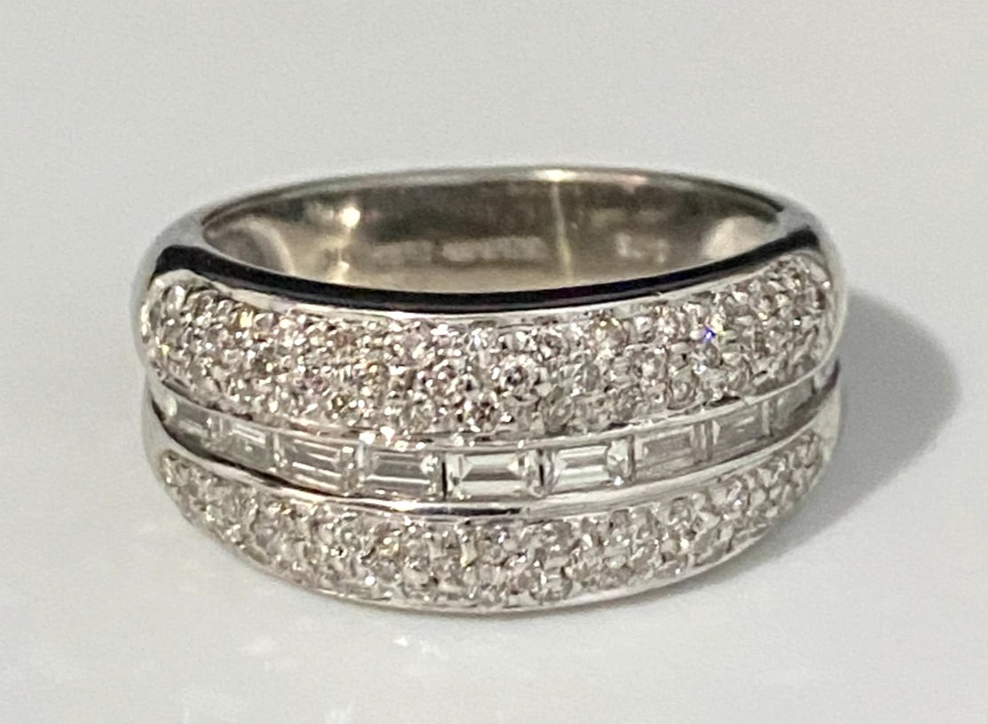 9K White Gold & 0.75CT Diamond Stacking Band Ring Size K - 5 3/8