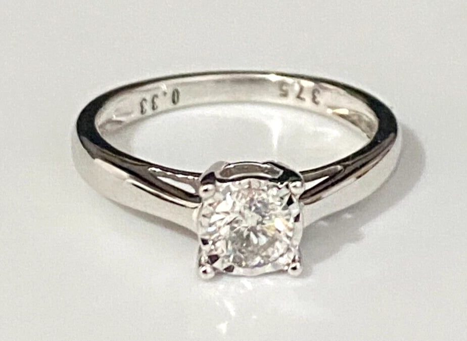 9K White Gold & 0.33CT Diamond Engagement Ring Size J - 4 3/4