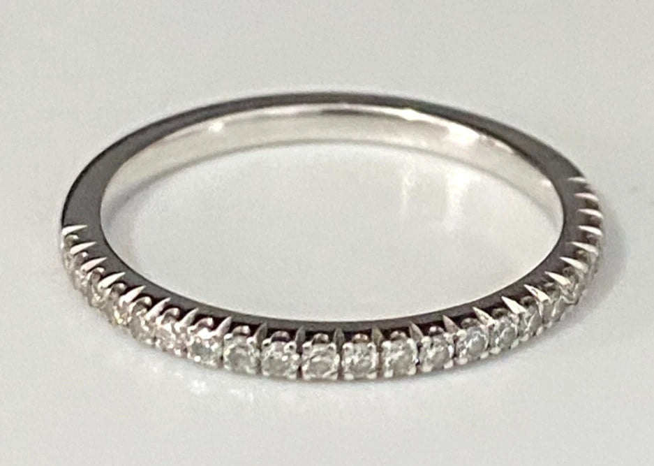 18K White Gold & 0.20CT Diamond Pave Eternity Band Ring Size K - 5 3/8