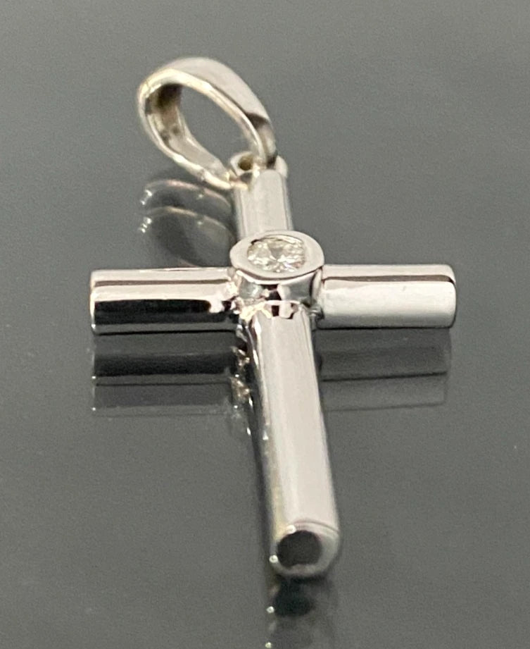 9K White Gold & Diamond Cross Pendant 32.0mm High